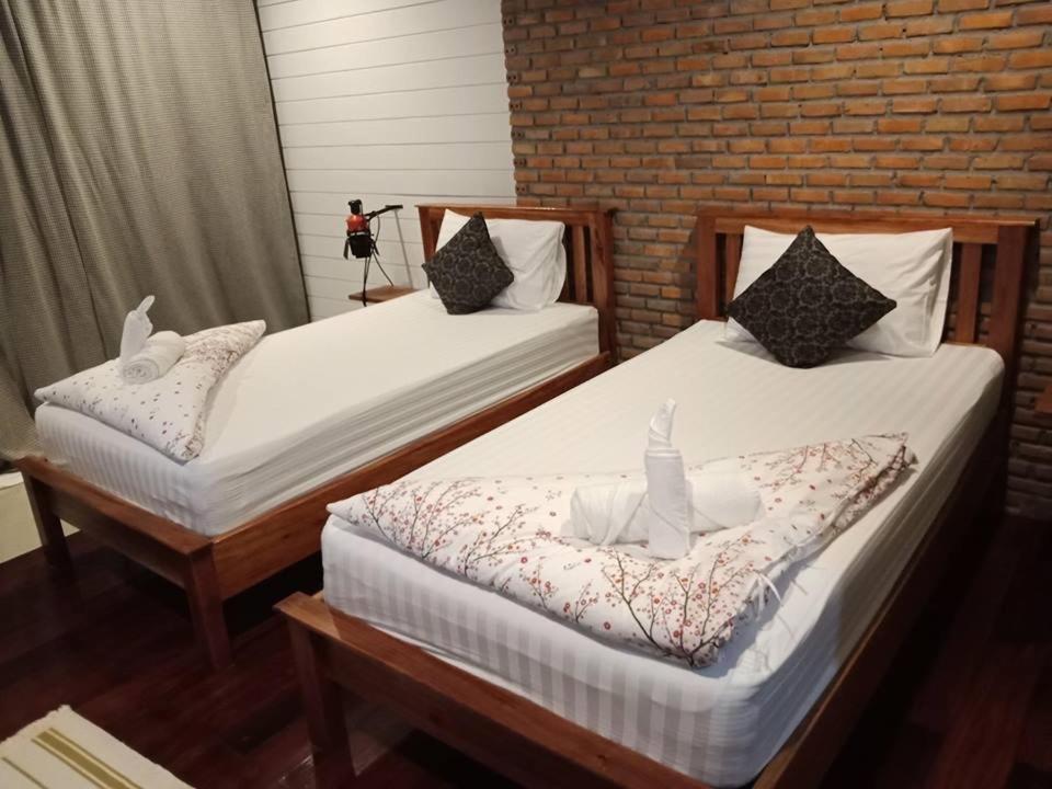 Hotel The Pud Dee Chiang Khan Esterno foto
