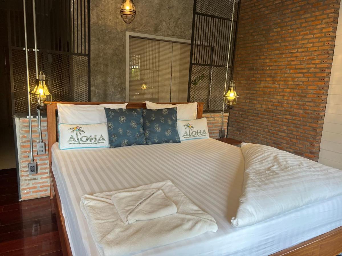 Hotel The Pud Dee Chiang Khan Esterno foto